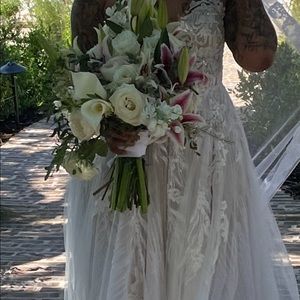 Pricing willing to take best offers. Message me with your reasonable offer. OBO